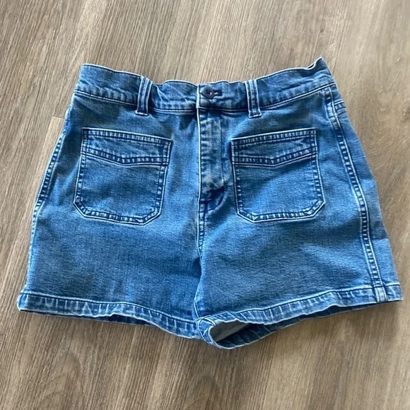 Madewell High Rise Jean Shorts Patch Pocket Edition - Picture 2 of 9